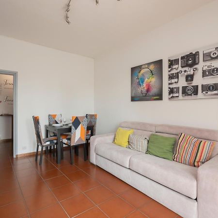 I Host Apartment - Appennini 53 Milano Ngoại thất bức ảnh